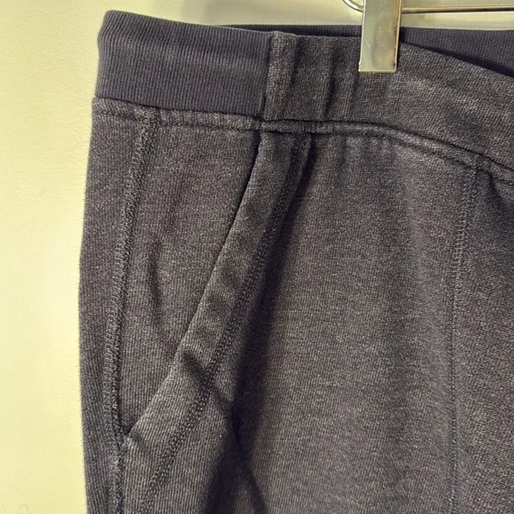 J Crew men’s navy blue heather sweatpants with white drawstring - Picture 2 of 5